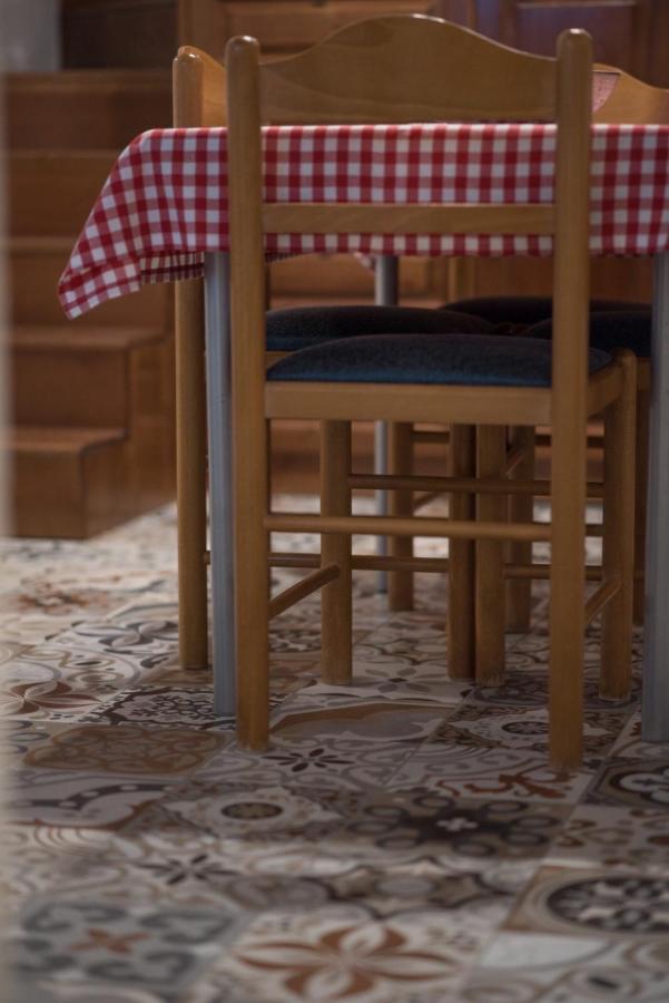 Grandmother'S House Appartement Psinthos Buitenkant foto